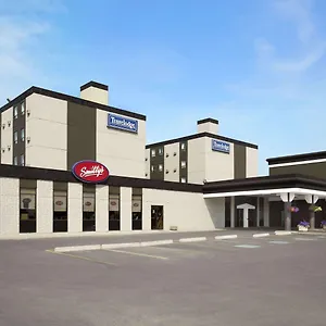Travelodge By Wyndham West Эдмонтон